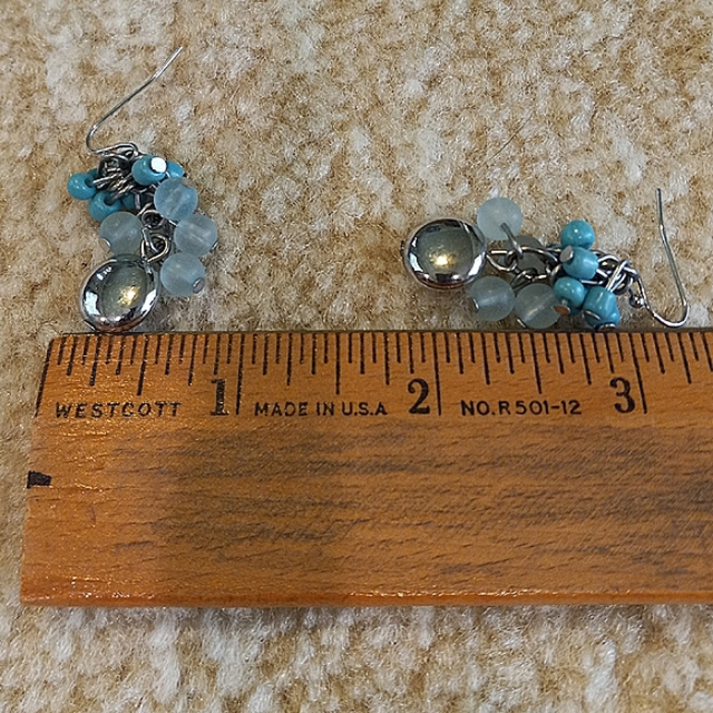 Turquoise Necklace and Earrings - Picture 6 of 6